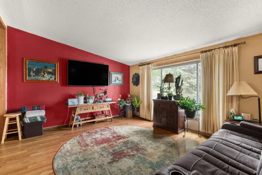 3227 Windsor Pl, West Bend, WI 53090 - #3