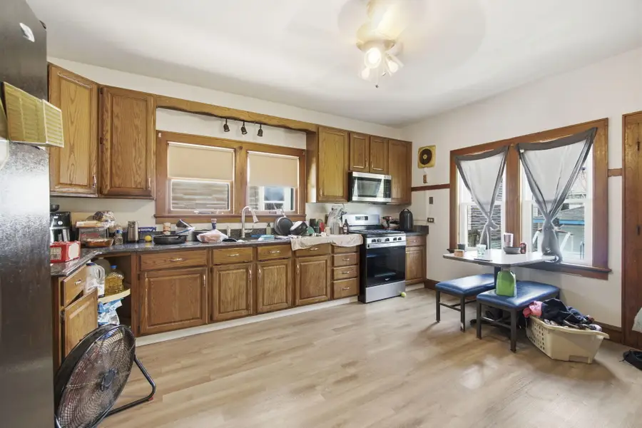 1577 S Union St, Milwaukee, WI 53204 - #2