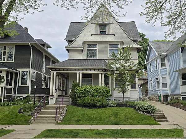 2745 N Summit Ave, Milwaukee, WI 53211