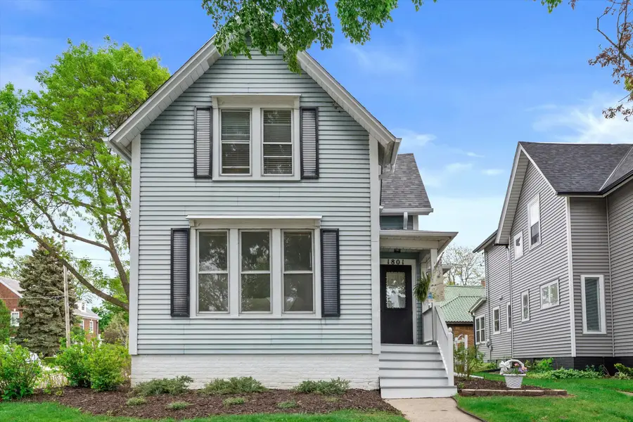 1801 Park Ave, Racine, WI 53403 - #2