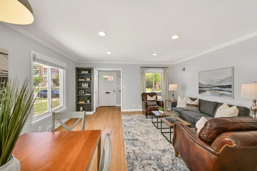 4751 N Marlborough Dr, Whitefish Bay, WI 53211 - #2