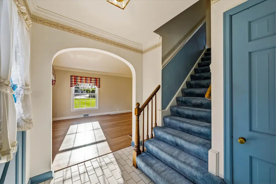 7230 W Freistadt Rd, Mequon, WI 53092 - #2