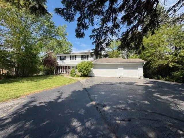 42 Robin Hill Dr, Mount Pleasant, WI 53406 - #2