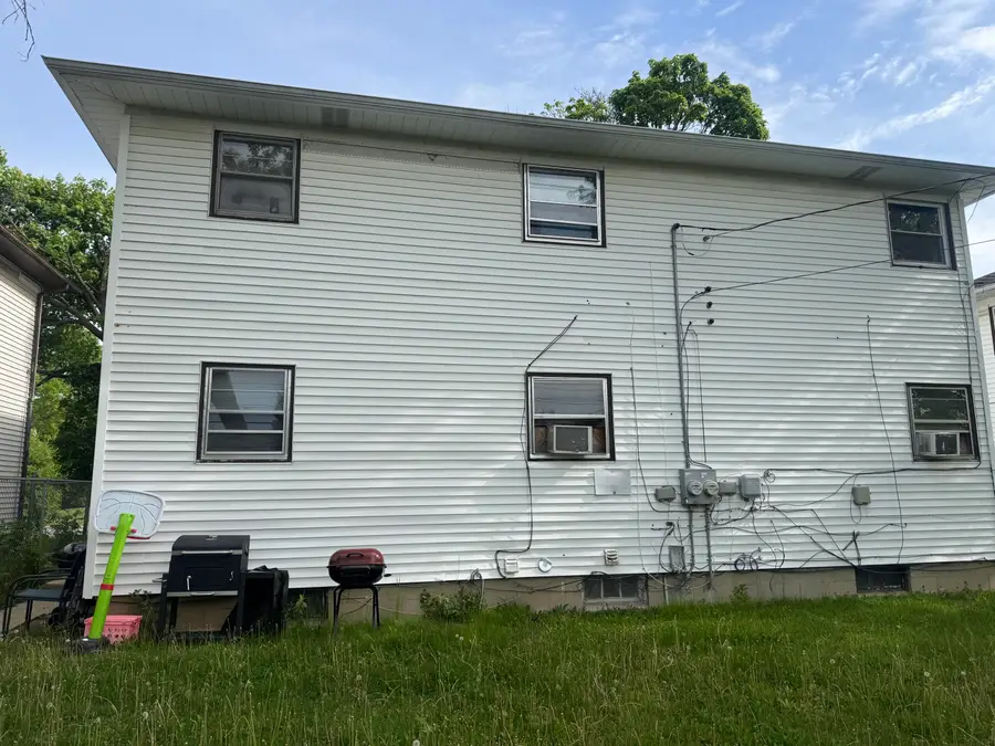 8025 W Villard Ave, Milwaukee, WI 53218 - #2