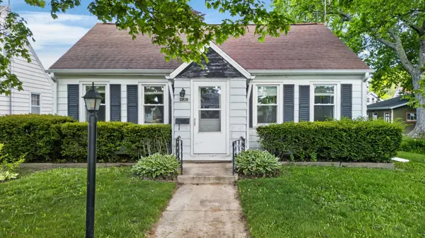 2420 S 12th St, Sheboygan, WI 53081