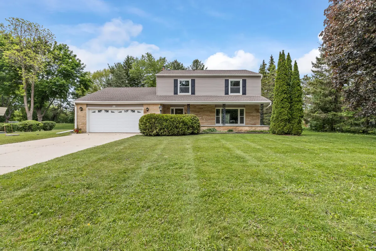W378N5832 Farmwood Hts, Oconomowoc, WI 53066 - #1