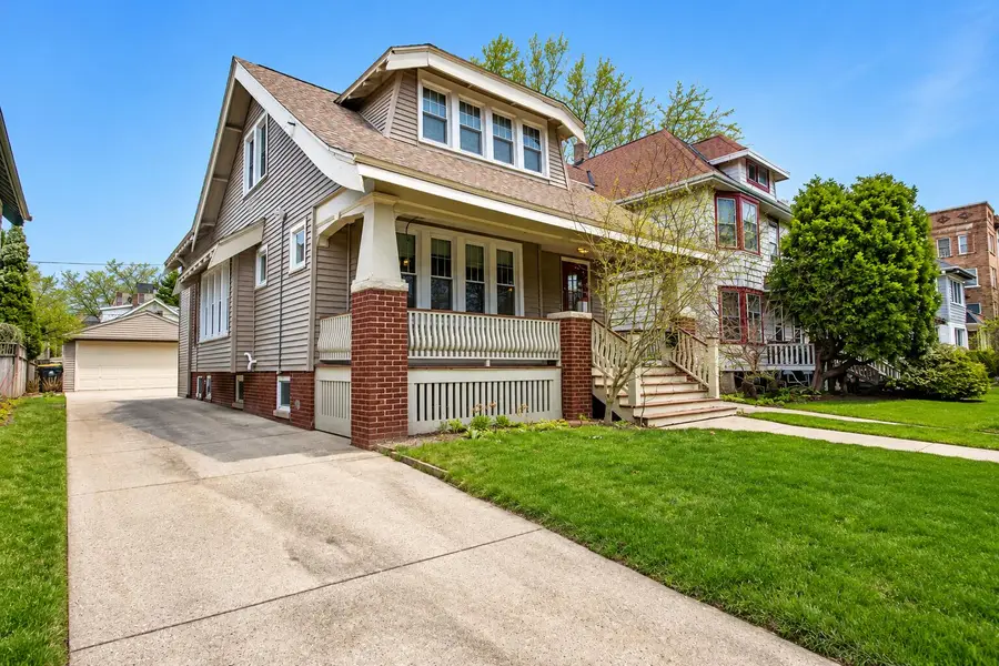 3929 N Maryland Ave, Shorewood, WI 53211 - #3