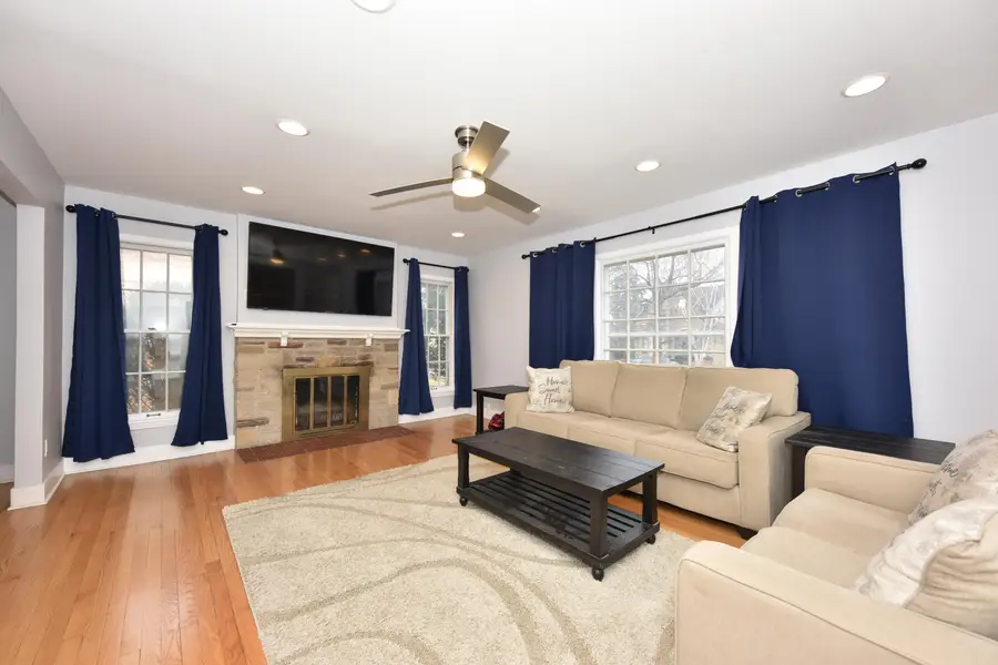 3012 N 70th St, Milwaukee, WI 53210 - #3