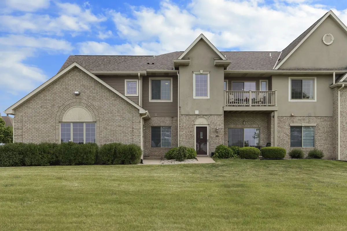 6834 53rd St, Kenosha, WI 53144 - #1