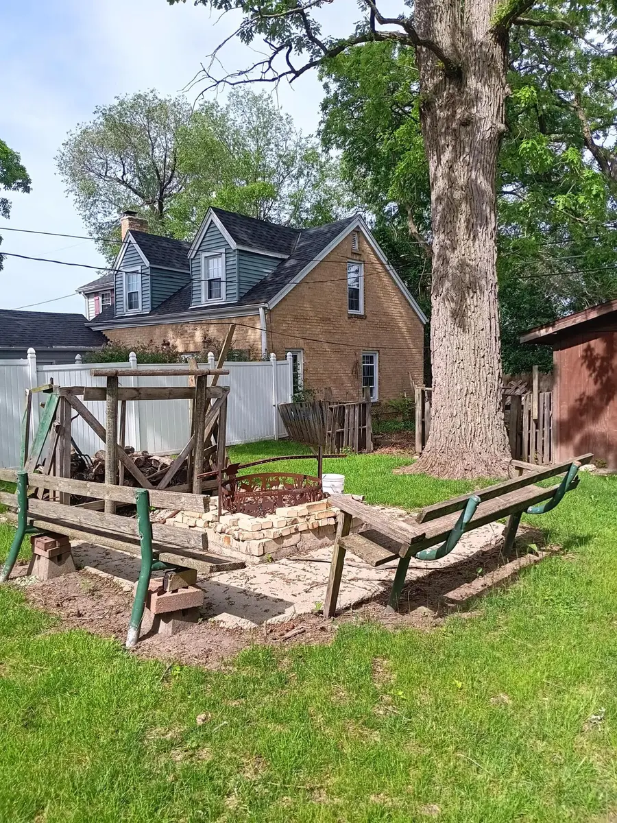 1519 Virginia St, Racine, WI 53405 - #2