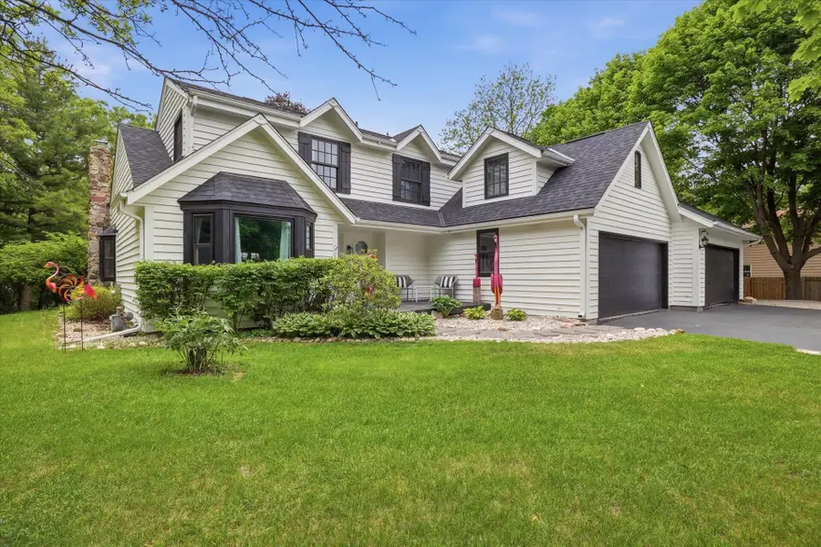423 Bron Derw Ct, Wales, WI 53183 - #3