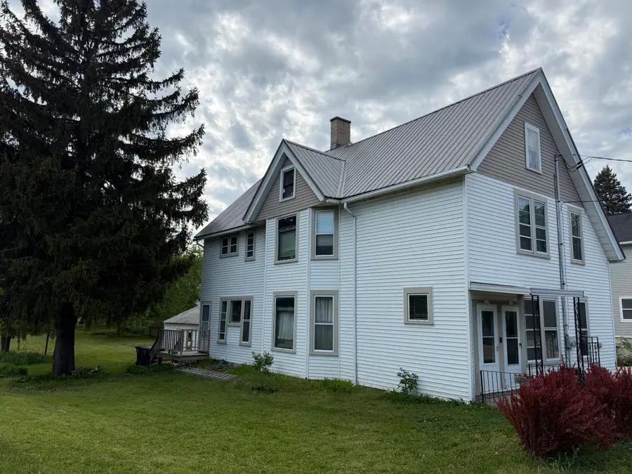 127 S Webster St, Port Washington, WI 53074 - #2