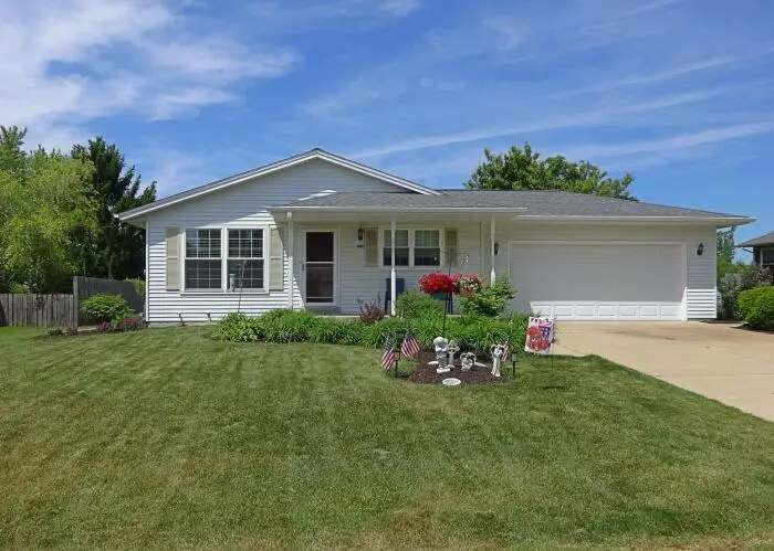 406 Prairie Hill Way, Waterford, WI 53185 - #1