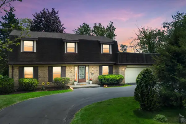17645 Wexford Ct, Brookfield, WI 53045