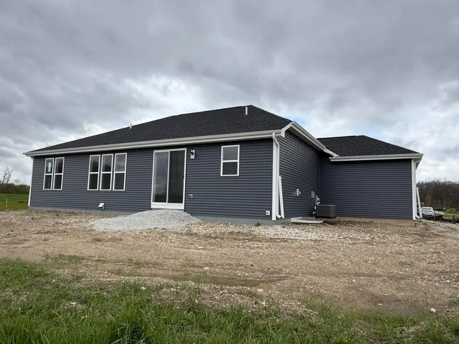 9628 S Sophia Ct, Franklin, WI 53132 - #3