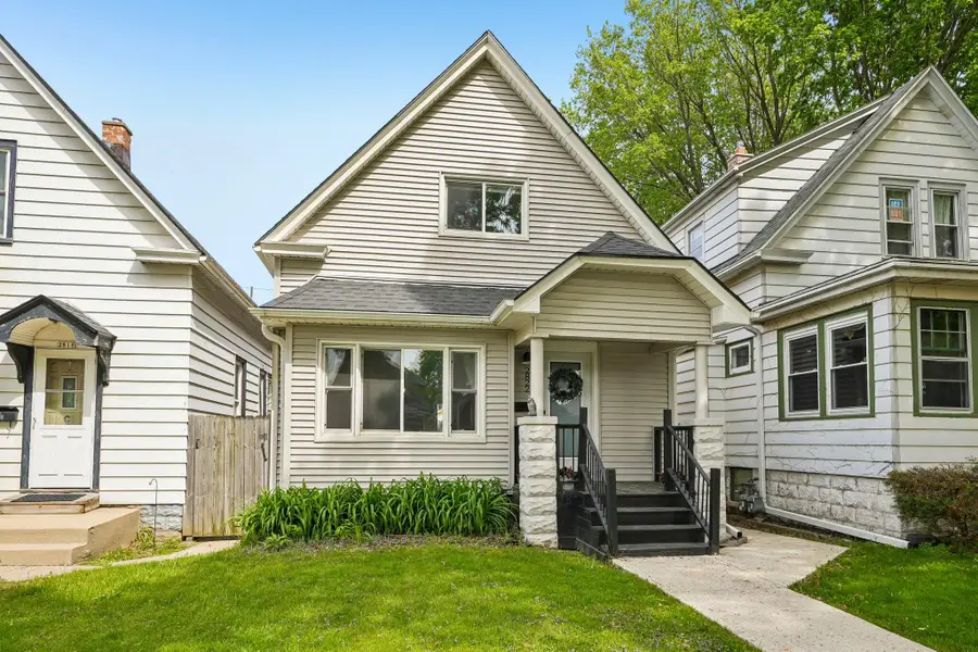 2822 S Burrell St, Milwaukee, WI 53207 - #2
