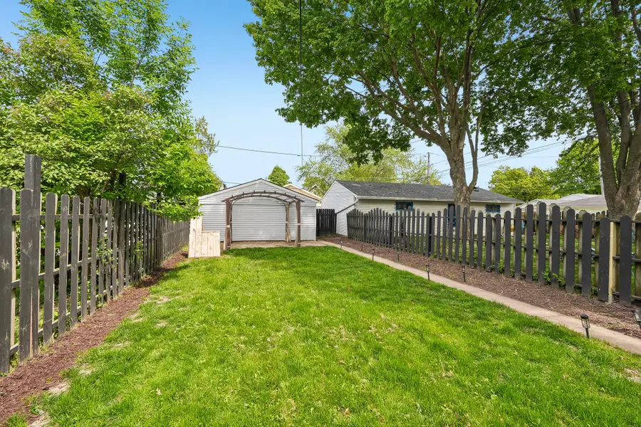 2822 S Burrell St, Milwaukee, WI 53207 - #3