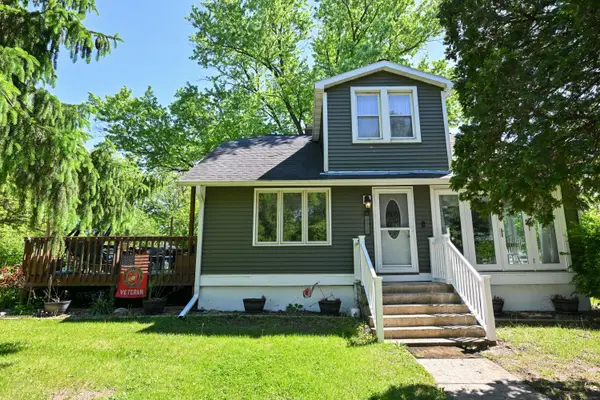 23723 82nd Pl, Salem Lakes, WI 53168