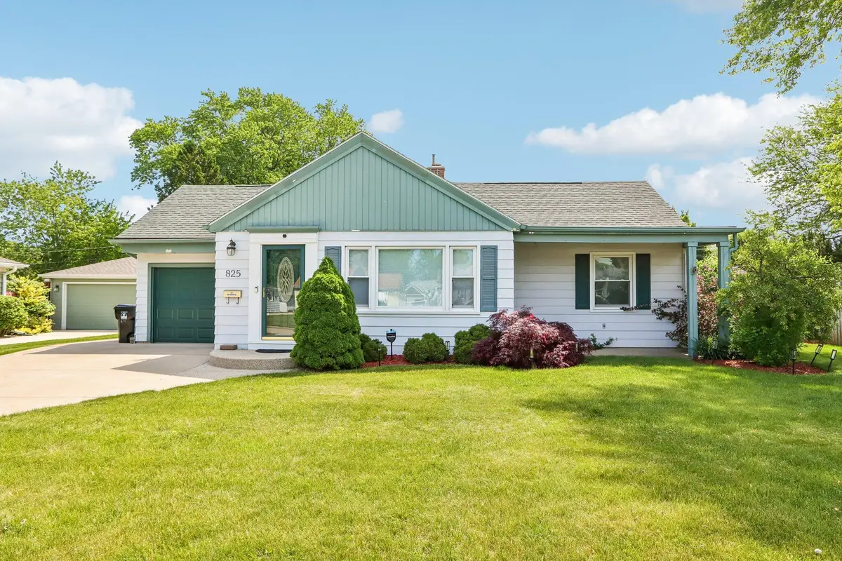 825 Illinois St, Racine, WI 53405 - #1