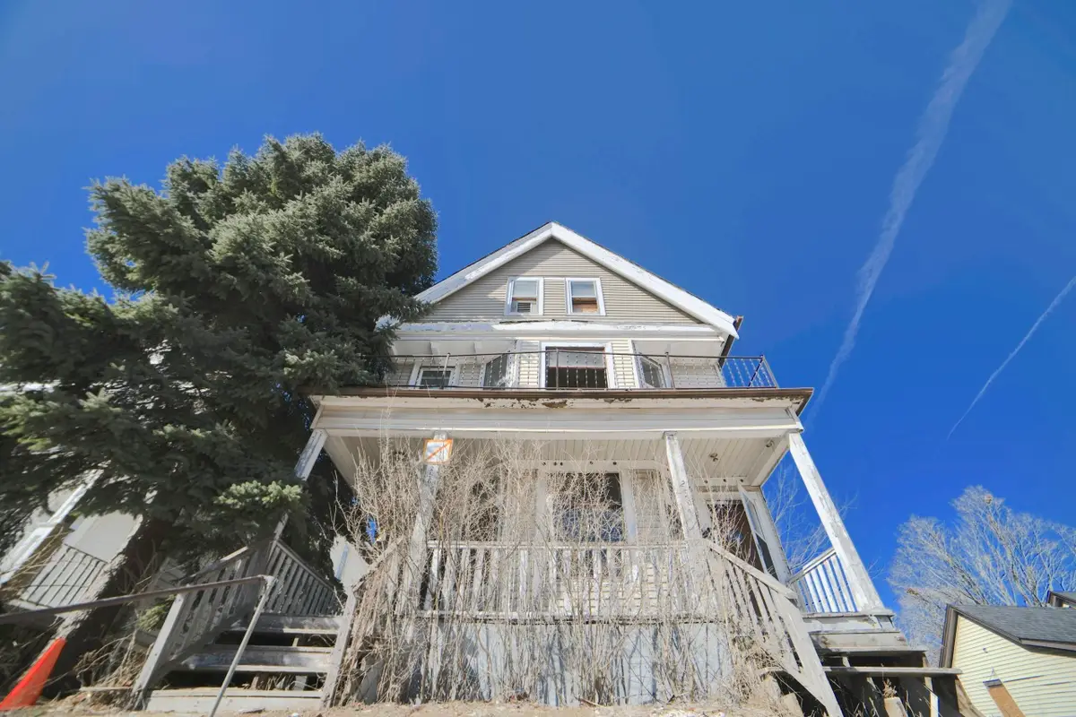 2565 N Dr William Finlayson St, Milwaukee, WI 53212 - #1