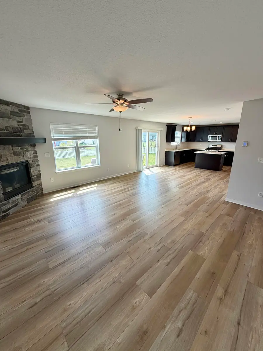 1933 Cheshire Dr, Union Grove, WI 53182 - #2