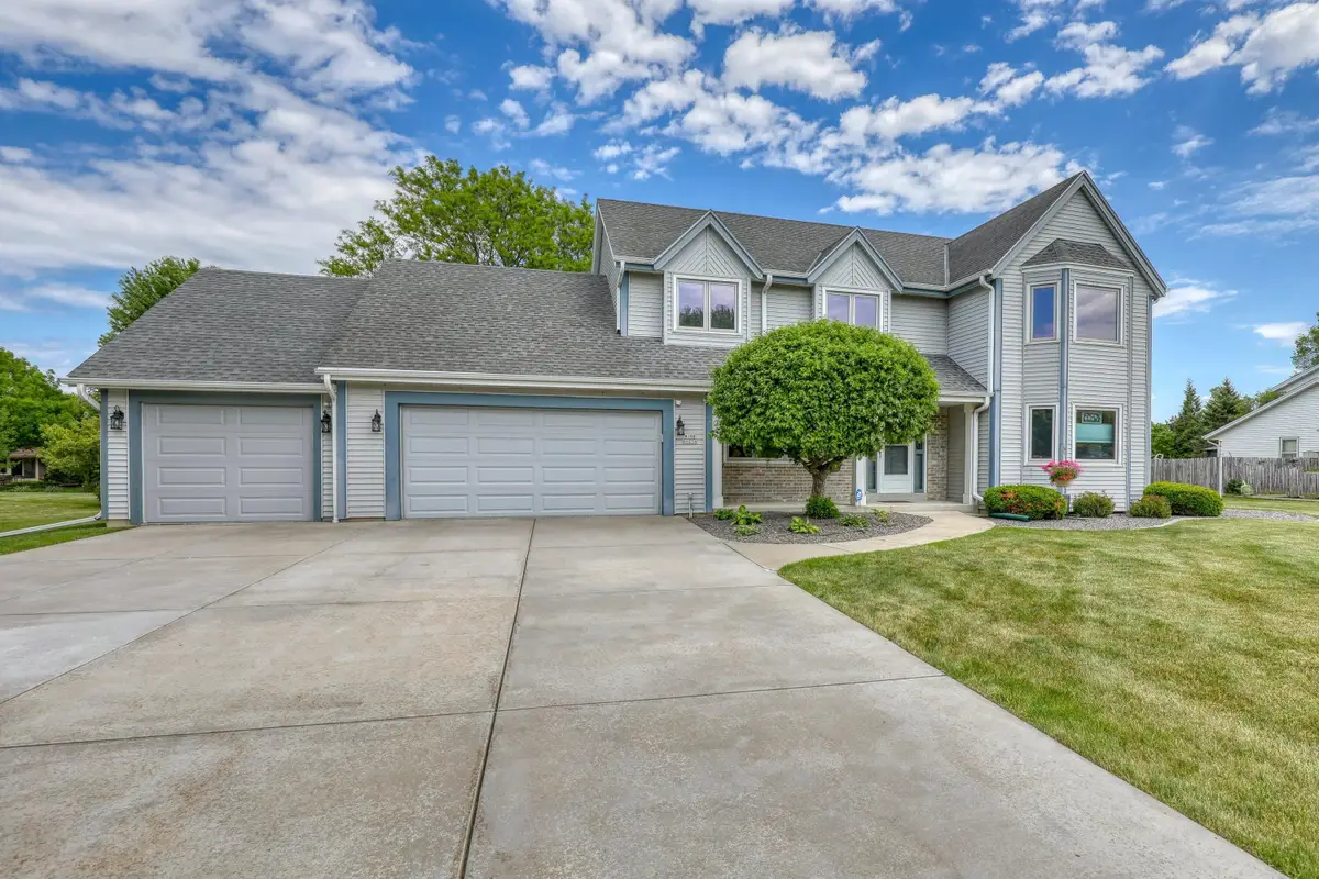 W146N6234 Wigwam Dr, Menomonee Falls, WI 53051 - #1