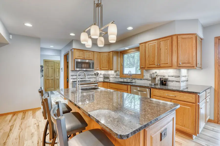 W146N6234 Wigwam Dr, Menomonee Falls, WI 53051 - #3