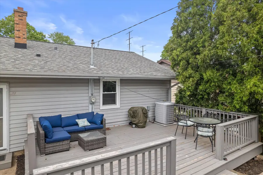 1128 S 98th St, West Allis, WI 53214 - #2