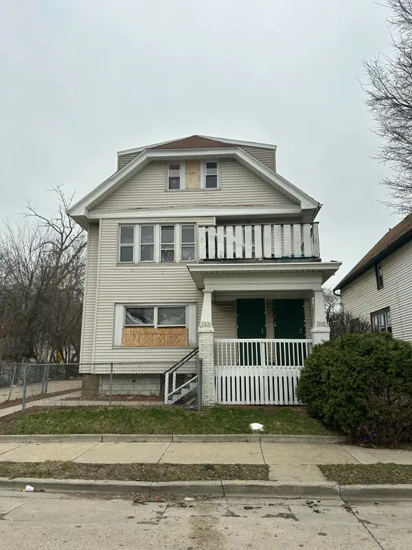 2468 N 12th St, Milwaukee, WI 53206