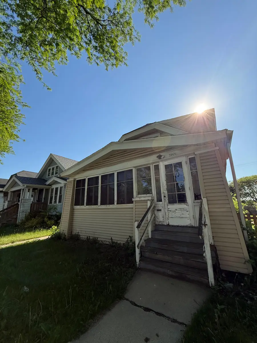 3843 N 28th St, Milwaukee, WI 53216 - #2