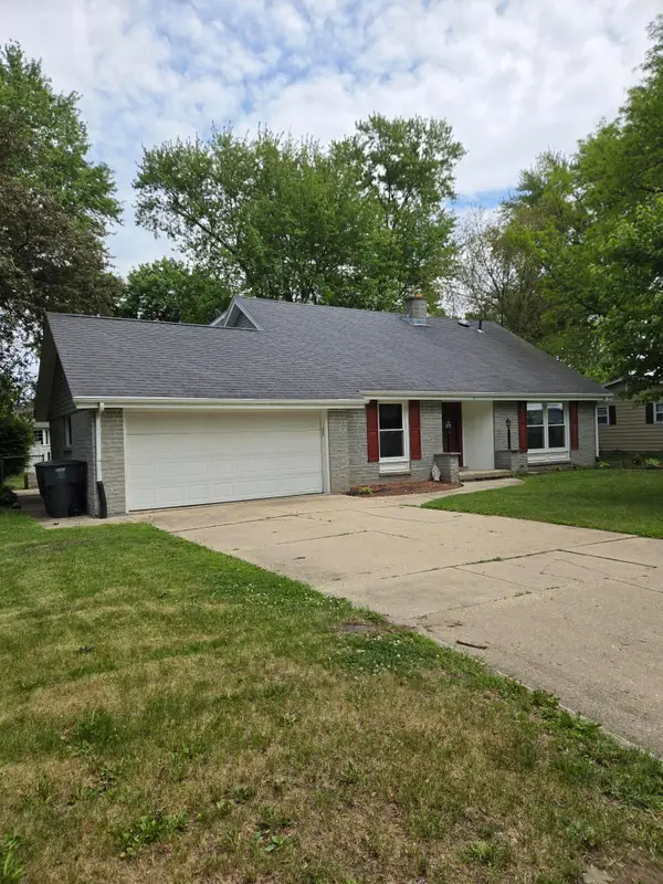 447 S Woodland Dr, Whitewater, WI 53190