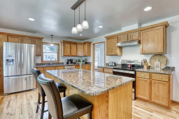 24519 84th St, Salem Lakes, WI 53168