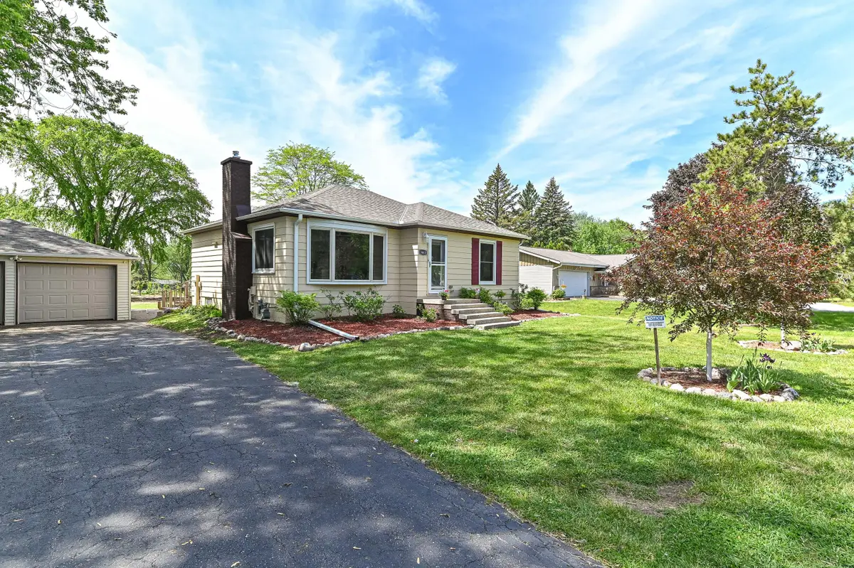 3663 E Obrien Rd, Oak Creek, WI 53154 - #1