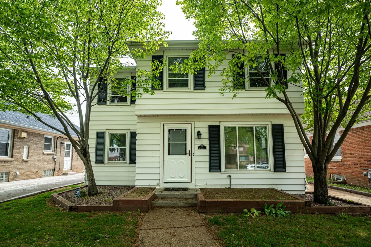 2940 N 73rd St, Milwaukee, WI 53210 - #1