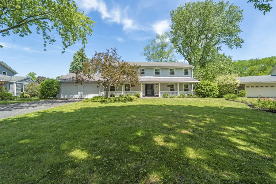 720 W Clovernook Ln, Glendale, WI 53217 - #2