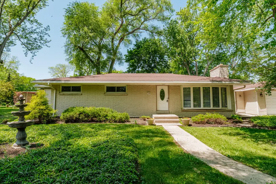 12400 Elmhurst Pkwy, Elm Grove, WI 53122 - #2