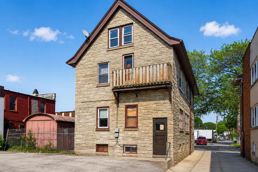 815 S 22nd St, Milwaukee, WI 53204 - #2
