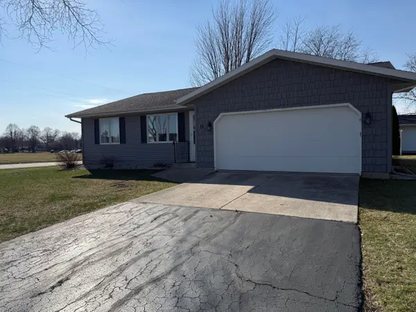 15 Heritage Ln, Fond Du Lac, WI 54935