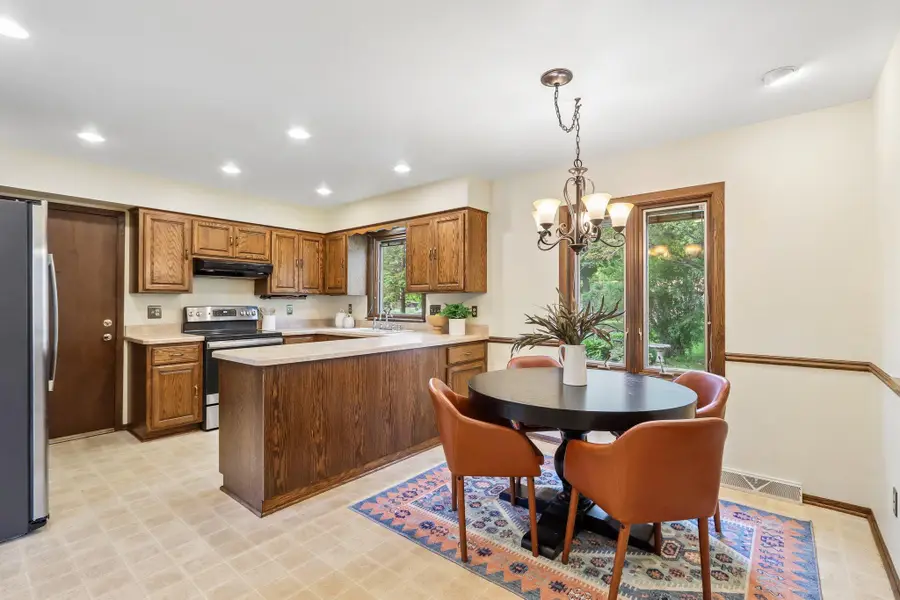 S72W16171 Edith Ct, Muskego, WI 53150 - #3