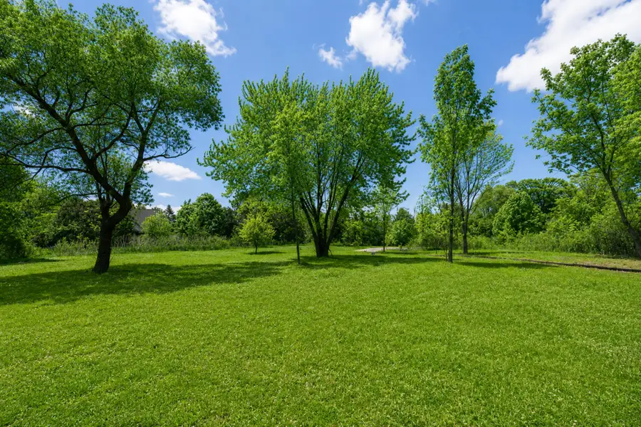 2516 W Range Line Ter, Mequon, WI 53092 - #3