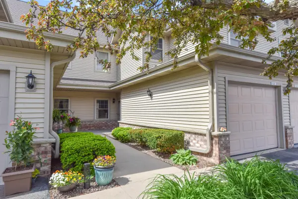 1522 Iroquois Ave, Grafton, WI 53024