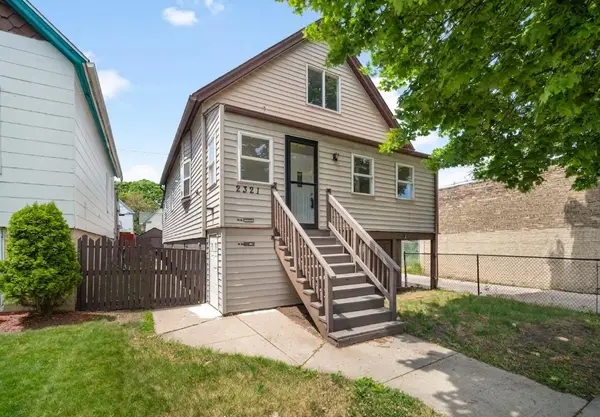 2321 S 19th St, Milwaukee, WI 53215