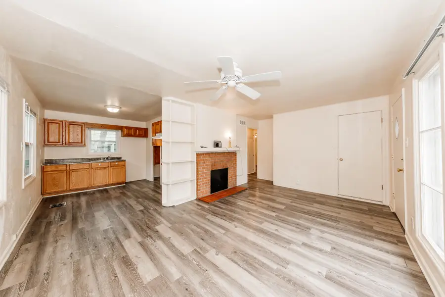 6304 W Nash St, Milwaukee, WI 53216 - #3