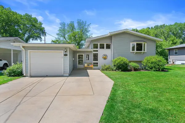 5613 Exeter St, Greendale, WI 53129