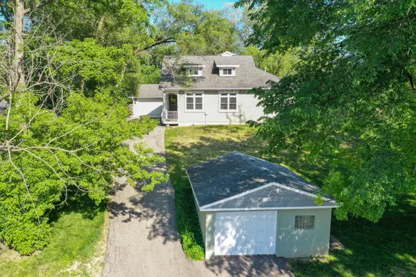 7965 Mchenry St, Burlington, WI 53105