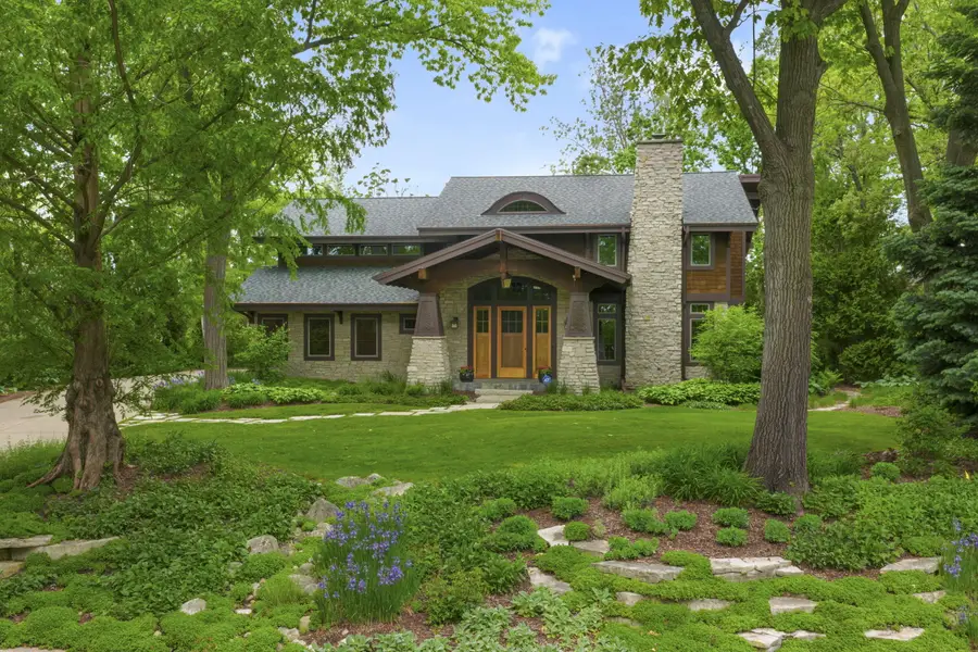 7541 S Cambridge Dr, Franklin, WI 53132 - #2