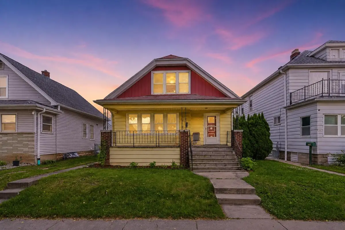 1645 S 65th St, West Allis, WI 53214 - #1