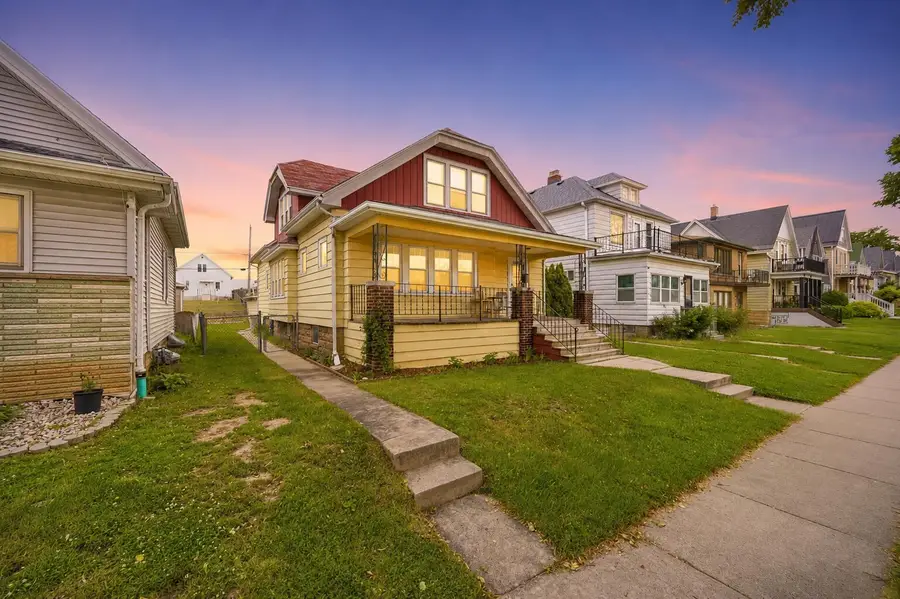 1645 S 65th St, West Allis, WI 53214 - #3