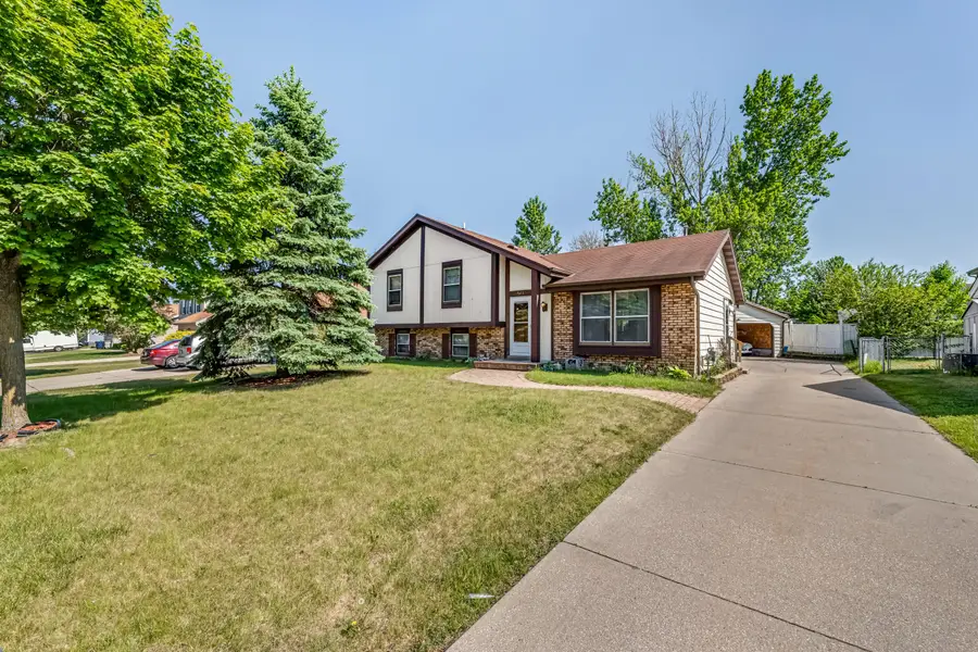 9611 W Darnel Ave, Milwaukee, WI 53224 - #2