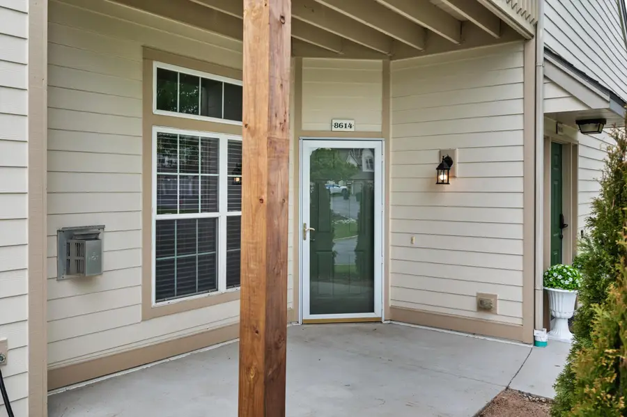 8614 S Stratford Rd, Oak Creek, WI 53154 - #3